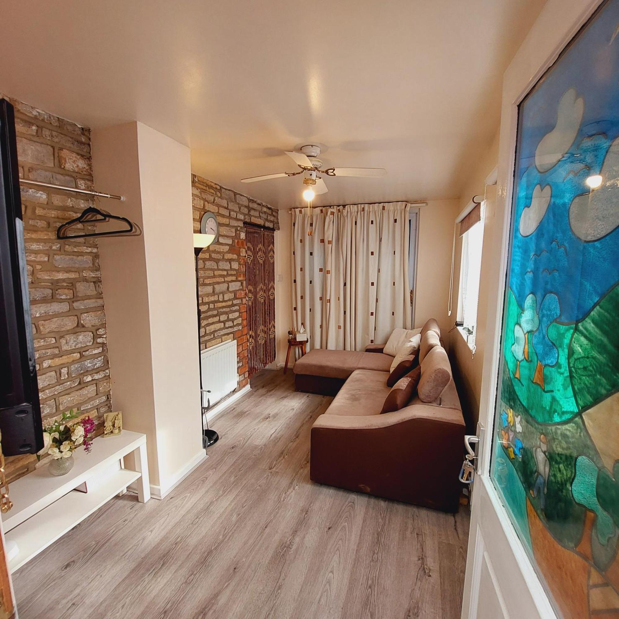 בריסטול Beautiful Apartment חדר תמונה